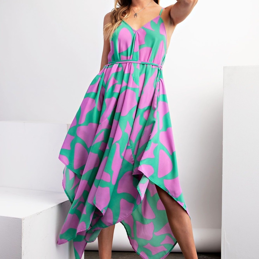 NEW EASEL GEO PRINT GREEN & LILAC SHARKBITE WOVEN V NECK DRESS SIZE SMALL BOHO - Picture 4 of 8